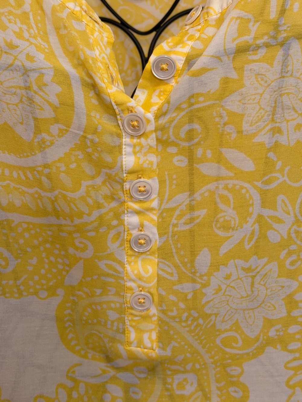 🐣🐣🐣BOGOHO🐣🐣🐣Women’s Yellow Paisley Henley Top - Picture 3 of 9